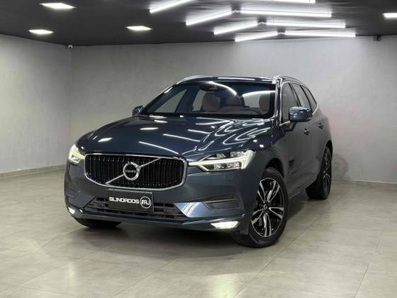VOLVO XC60 2.0 D5 DIESEL MOMENTUM AWD GEARTRONIC VOLVO XC60 2.0 D5 DIESEL MOMENTUM AWD GEARTRONIC